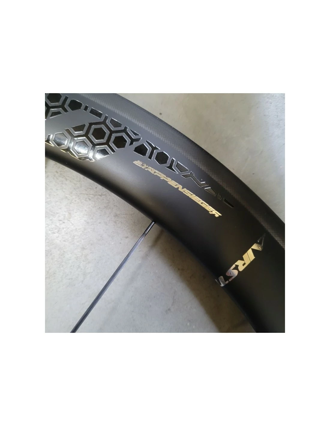 Airstreeem 50/85 Carbon Laufradsatz TT Aero Tubular Neu 1 Airstreeem 50/85 Carbon Laufradsatz TT Aero Tubular Neu