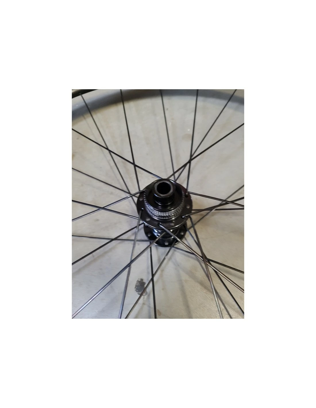 Airstreeem Carbon Aero 50/50 Disc Tub. Laufradsatz Glanzfinish Neu 3 Airstreeem Carbon Aero 50/50 Disc Tub. Laufradsatz Glanzfinish Neu – Bild 3