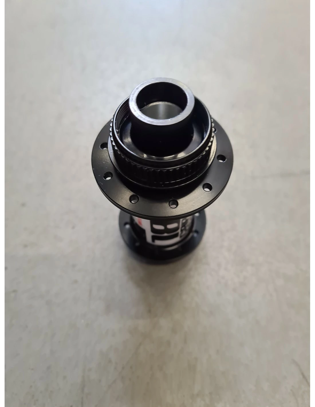 Dt-swiss DT Swiss 180 Nabe Ceramic Vorne 15x100 20L Disc CL Neu 2 Dt-swiss DT Swiss 180 Nabe Ceramic Vorne 15x100 20L Disc CL Neu – Bild 2