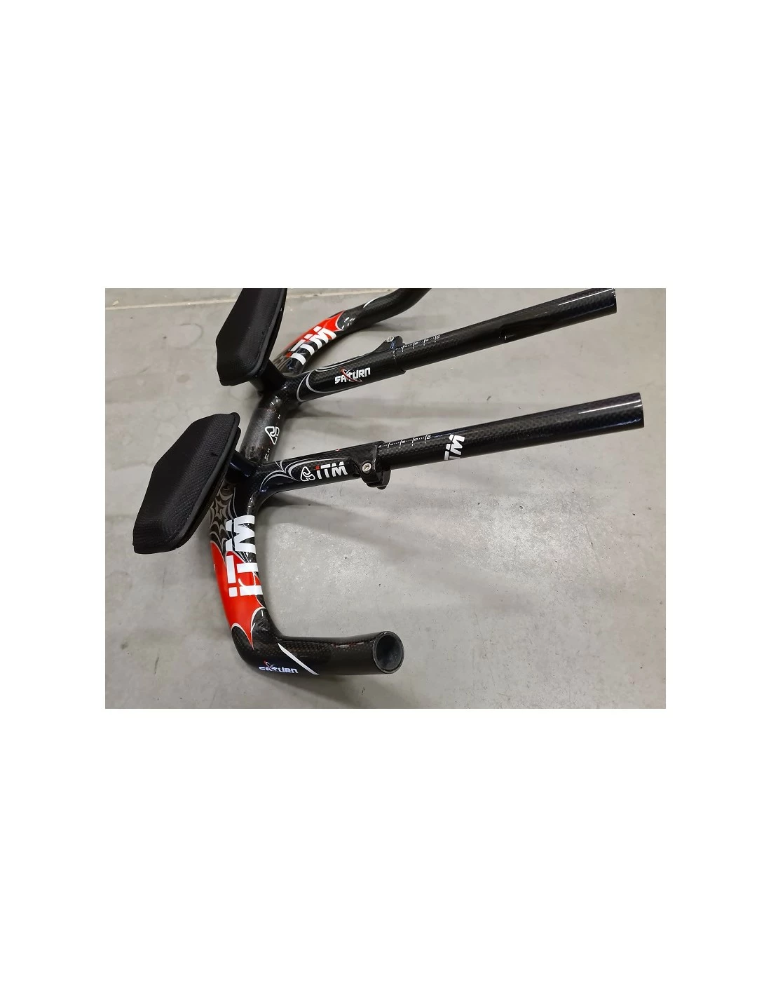 ITM SATURN TT CARBON TRIATHLON-Lenker Inkl. Extensions Neu 3 ITM SATURN TT CARBON TRIATHLON-Lenker Inkl. Extensions Neu – Bild 3