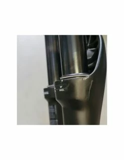 Rock-shox Rock Shox Judy Silver TK Federgabel 29er Boost 100mm Gekürzt -Ersatzteile Verkaufsladen rock shox judy silver tk federgabel 29er boost 100mm gekuerzt 2